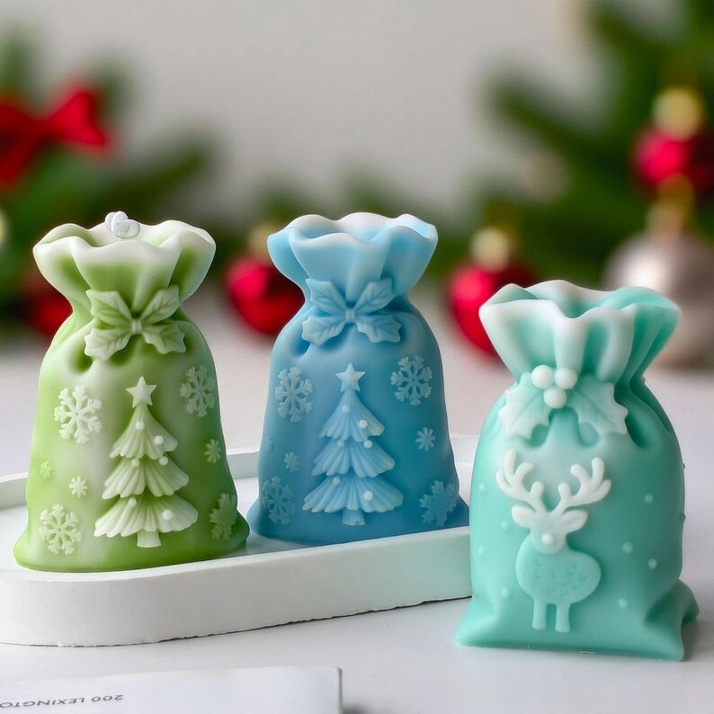 (2 SET) Design 3D Christmas Reindeer Gift Bag Silicone Candle Mould for Festive Decor and Gifts