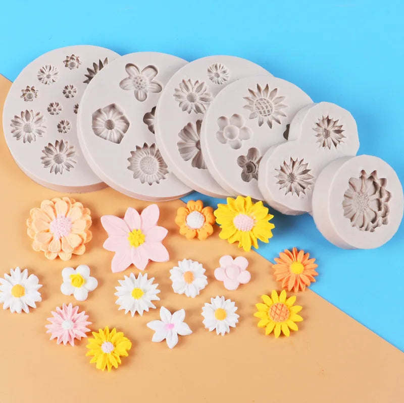 13 Cavity Multi Size Daisy Flower Silicone Mould for Fondant Chocolate Cake Decorating