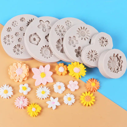 13 Cavity Multi Size Daisy Flower Silicone Mould for Fondant Chocolate Cake Decorating
