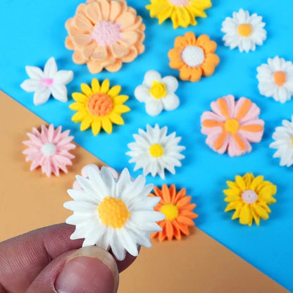 13 Cavity Multi Size Daisy Flower Silicone Mould for Fondant Chocolate Cake Decorating
