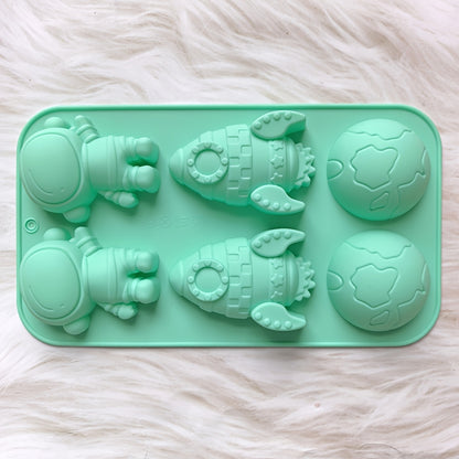 6 Cavity Silicone Rocket Astronaut Shaped Chocolate Candy Cake Mold