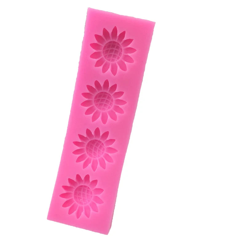 4 Cavity Daisy Flower Silicone Mold Candy Cake Decoration Sugarcraft Soap Candle
