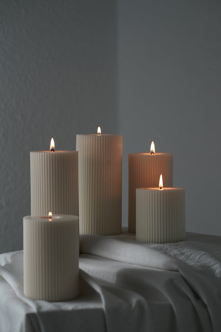 3D Round Ribbed Pillar Polycarbonate Candle Mould 7.5 CM Home Decor Candle Mold