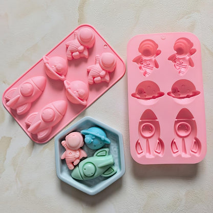6 Cavity Astronaut Rocket Earth Silicone Mould Chocolate Candy Cupcake Jelly