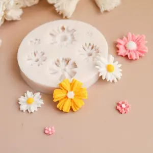 6 Cavity Multi Design Flower Silicone Mould for Fondant Chocolate Cake Decoration
